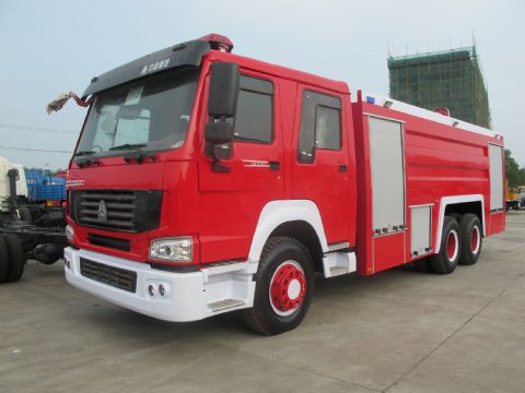 重汽豪沃型泡沫消防车（12T）