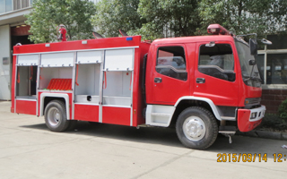 五十铃6吨消防车