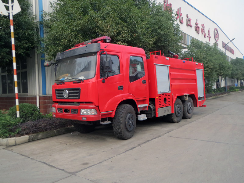 消防车的总质量、额定载质量与整备质量之间的关系